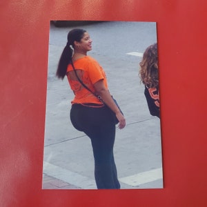Glossy 4x6 Candid Photography of woman on Street