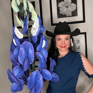 Giant flowers, Texas Bluebonnet, Big Blue flower, Bluebonnet flower Backdrops, blue flowers wedding, standing flowers, large flower