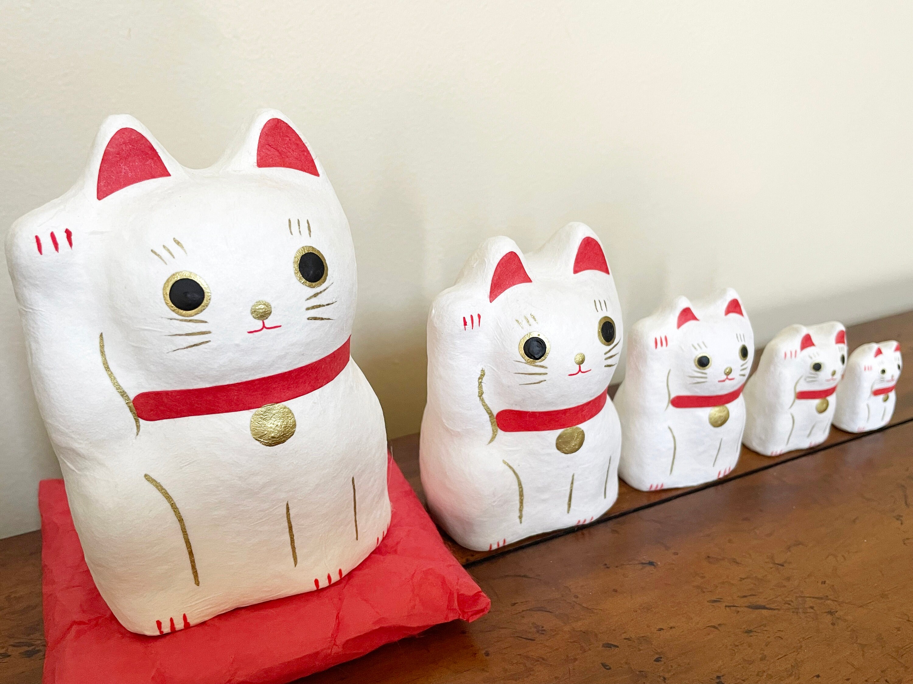 Japanese Lucky Cat Statue, Maneki Neko Nesting Doll, Beckoning Waving