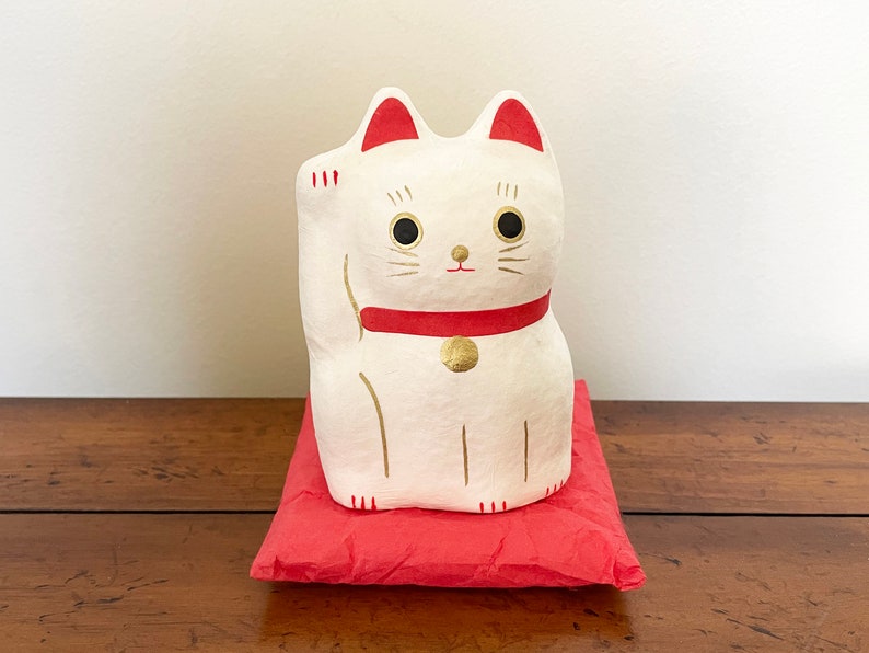 Japanese Lucky Cat Statue, Maneki Neko Nesting Doll, Beckoning Waving