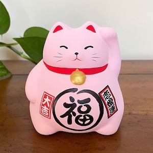 Pink Maneki Neko Lucky Cat Statue: Japanese Feng Shui Decor