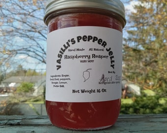 NEW  16 Oz. Raspberry Reaper Pepper Jelly0