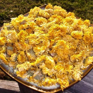Calendula Flowers - Calendula officinalis - Dried Flower for Tea / Soap / Candles / DIY Crafts / Natural Organic Edible Bulk Herbs Marigold