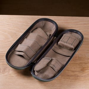 Practical and sturdy shell tool case for oboe & other precision tools, designed for professional use and handcrafted in Düsseldorf, Germany.