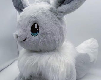 Reserva ya tus peluches de Eevee variocolor, Fennekin, Froakie, Politoed y Dragonite (35 cm).