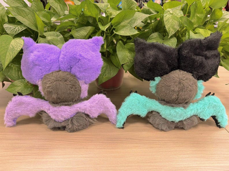 Reserva ya tu peluche de Noibat de 30 cm, suave y esponjoso, con orejas mejoradas (disponible en versión brillante). imagen 2