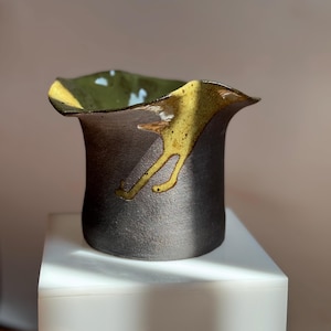 Small Sculptural Ikebana Vase, Handmade Ikebana Vase, Modern Ceramic Vase, Home Objects, Organic Look Pottery, D&#39;Earth Pottery, Wabi Sabi