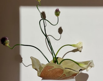 Sculpturale Ikebana-vaas, handgemaakte Ikebana-vaas, moderne keramische vaas, huisvoorwerpen, aardewerk met organische look, D'Earth Pottery, Wabi Sabi