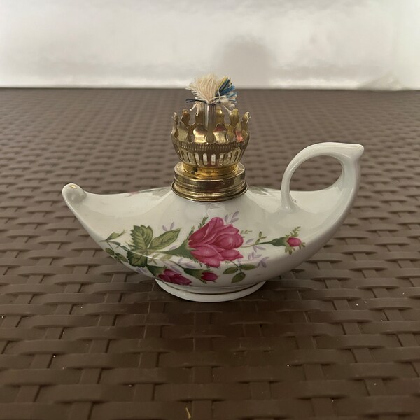 Vintage Porcelain Victorian Style Oil Lamp with Pink Red Roses Aladdin Style Unmarked