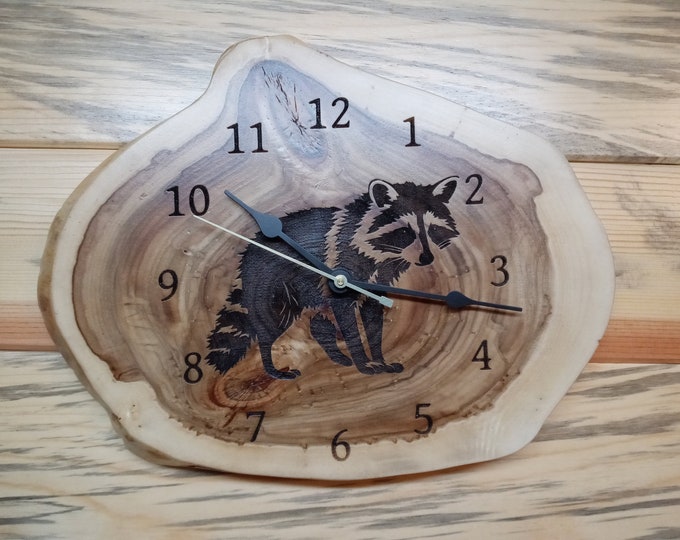 Raccoon, Laser Engraved Wood Clock, Natural Wood Clock, Lacquer Finished, Father's Day Gift, Wall Decoration