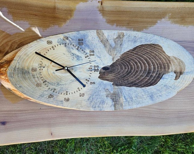 Bald Eagle, Laser Engraved Wood Clock, Natural Wood Clock, Lacquer Finished, Father's Day Gift, Wall Decoration