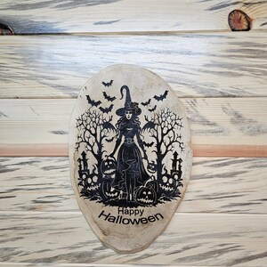Halloween Witch, Laser Engraved Natural Wood Slabe Decoration, Lacquer Finished, Gift, Father&#39;s Day or mancave Gift, Wall Decoration