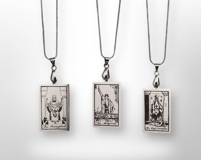 TAROT NECKLACE, Major Arcana Tarot Card, Rider Waite, Black or Silver Stainless Steel Pendant, Style Choices, Fortune Telling, Tarot Deck