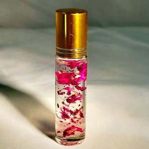 Love Me Oil: Crystal Infused Fragrance Oil -Attraction Spell - Vanilla Rose Scented - Wearable Spell Oil - Increase Love and Lust Attraction