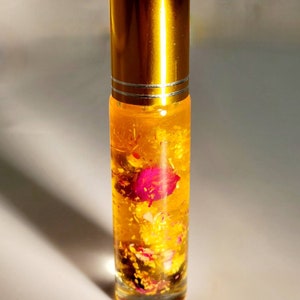 Empath Protection Oil: White Light, Crystal Infused Fragrance Oil for Empath Protection, Spell oil Dragons Blood &Grapefruit, gender neutral