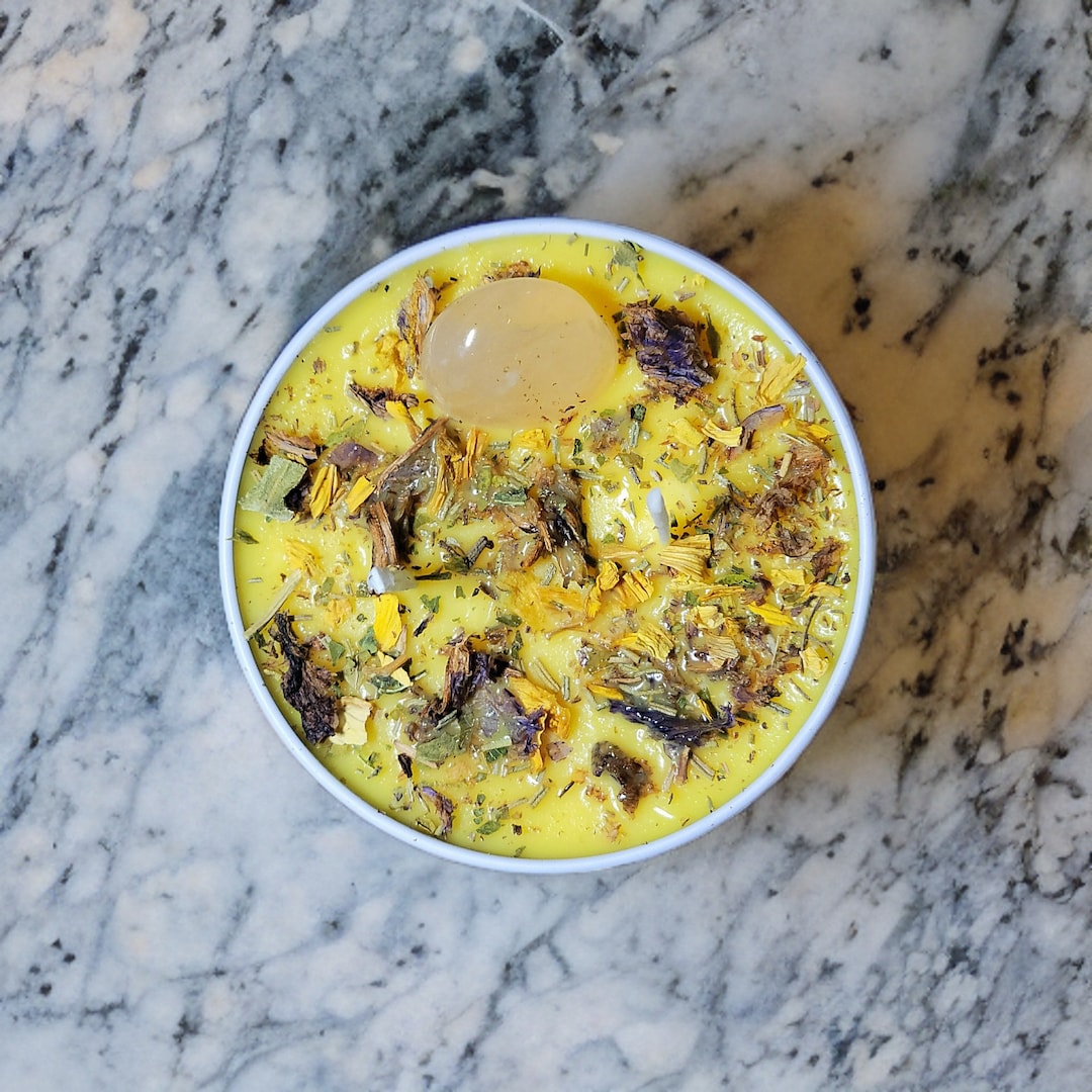 Friendship Spell Candle With Rose Quartz, Mandarin and Nutmeg Scented