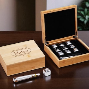 Whiskystenen set, aangepaste whiskyrotsen, ijsblokjes, cadeau voor hem: bruidsjonkers, echtgenoot, vriend, vader, jubileum, bruiloft