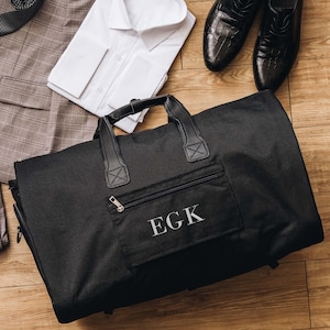 Personalisierter Kleidersack, benutzerdefinierte Herren Seesack, Vatertagsgeschenk für Papa, Trauzeugen Geschenke, personalisiertes Geschenk für ihn, Anzugschoner für ihn