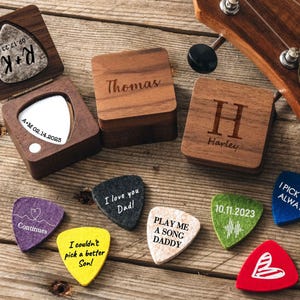 Personalized Felt Guitar Pick,Picks with Wood Holder,Personalized Gift for Dad,Guitarist Gift for Christmas Gift for him,Ukulele pick&lt;W&gt;