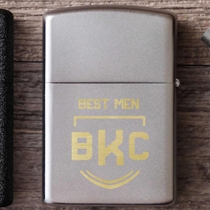 Personalisiertes Feuerzeug, Personalisiertes Feuerzeug, Personalisiertes Feuerzeug, Weihnachtsgeschenk für Ihn, personalisiertes Geschenk für Groomsmen Geschenke <W>