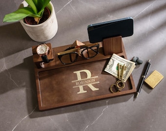 Engraved Groomsmen Valet Tray, Personalized Acacia Wooden Desk Catchall Organizer [R]