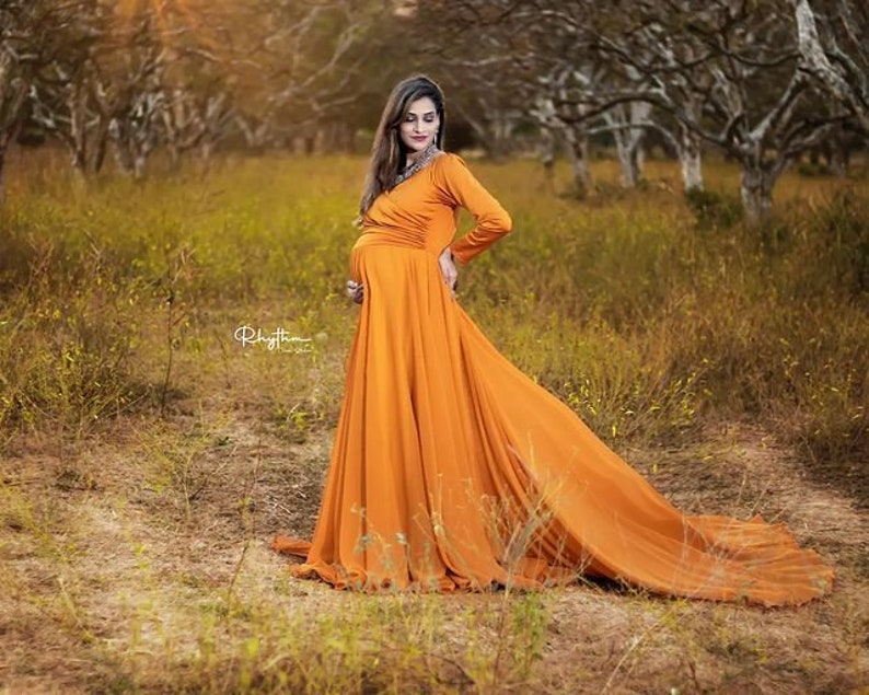 Maternity Photoshoot Gown with Sleeves | Long Sleeve Maternity Gown for Wedding, Baby Shower and Maternity  Photoshoot 