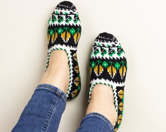 Hand-Knitted Wool Slipper Socks: Warm Indoor Booties (Size 6US-7.5US)