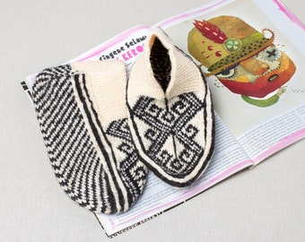 Thick and Warm Slipper Socks for Winter, Wool Slippers, Booties for Women, House Slippers, Knitted Slippers. Size:5.5US-7US 22cm-8.5Inch