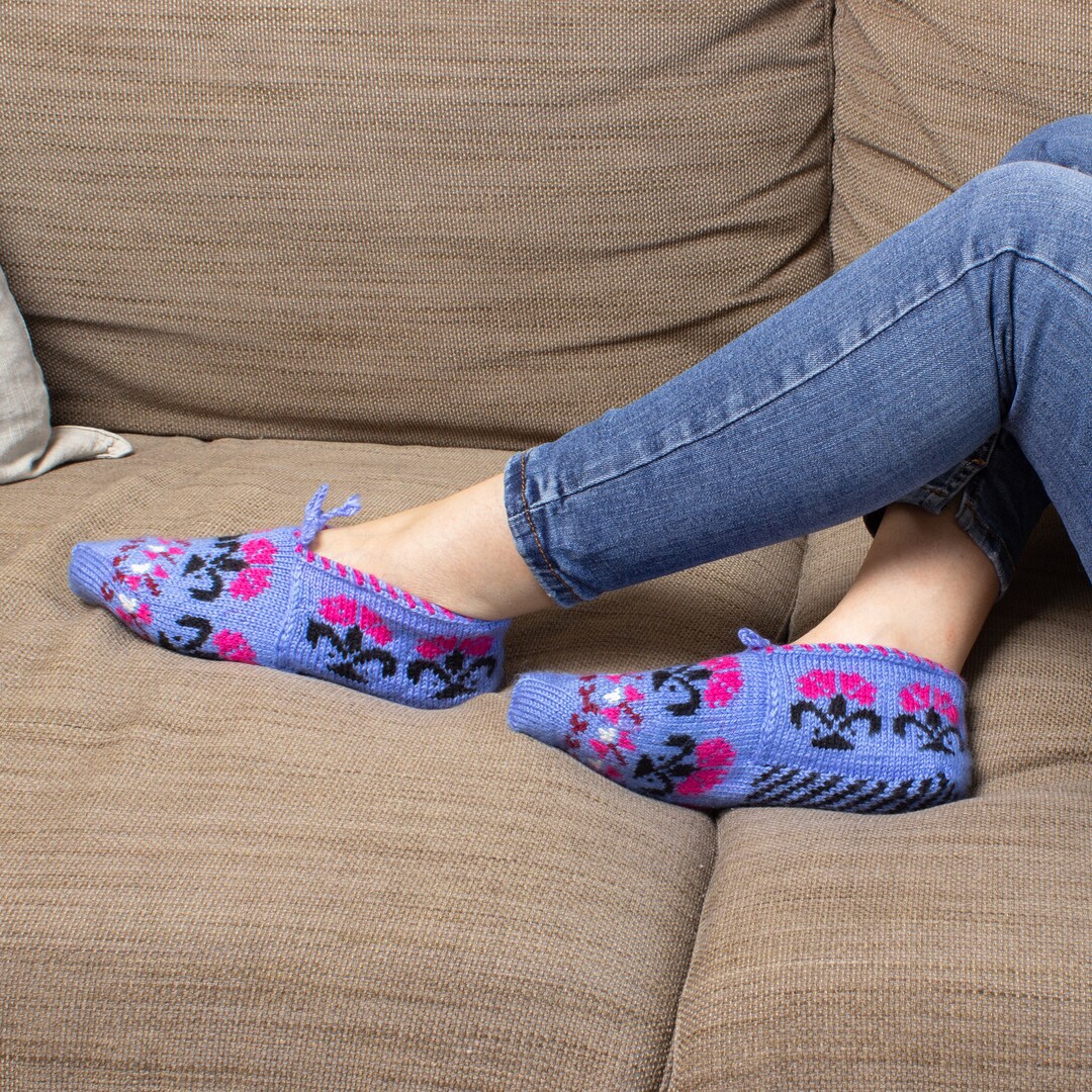 WARM ROOM SLIPPERS. Adult Booties, Knitted Women's Slipper Socks. Cozy