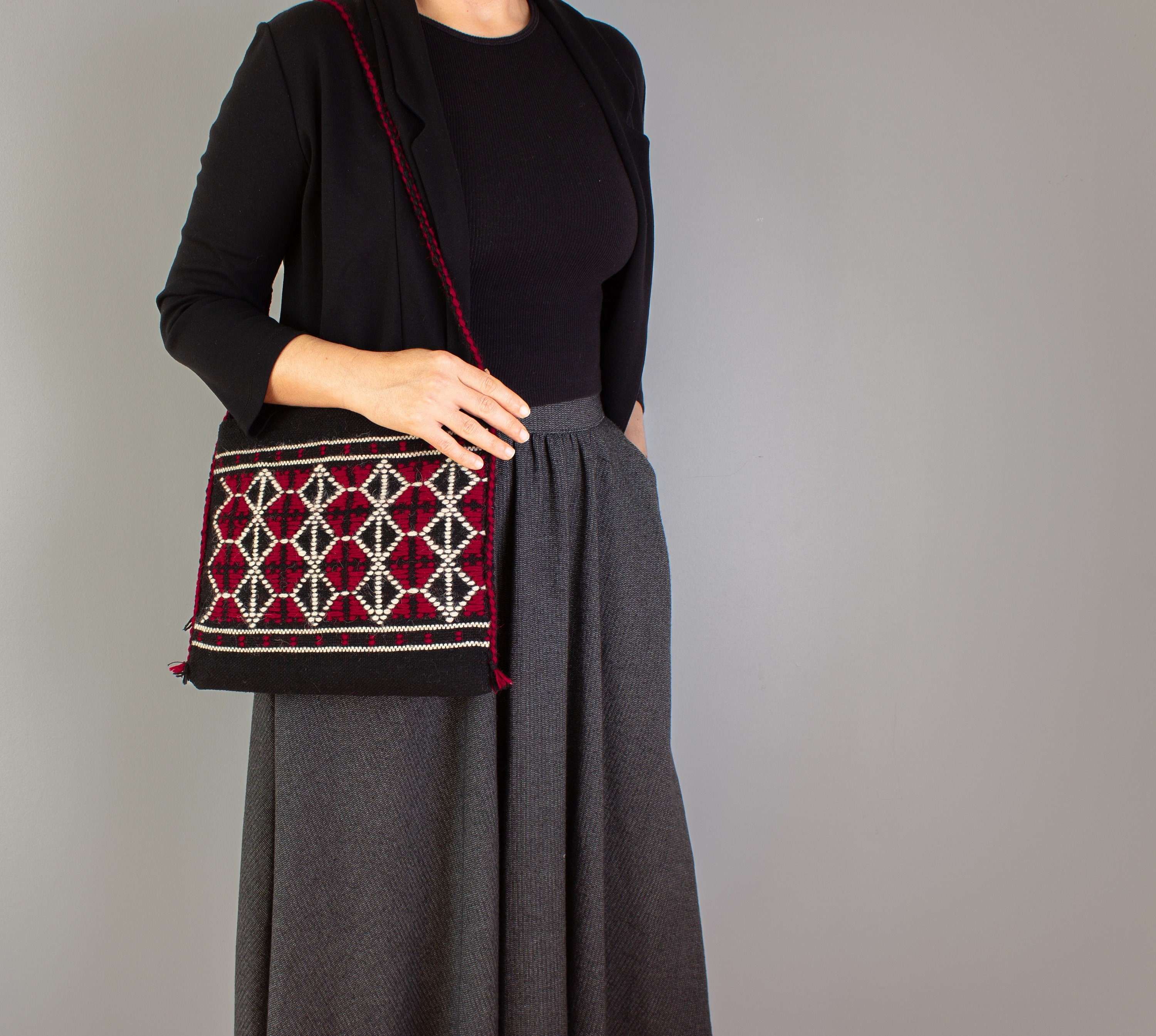 Handwoven Wool Crossbody Bag: Anatolian Kilim Boho Purse - Etsy display picture 2