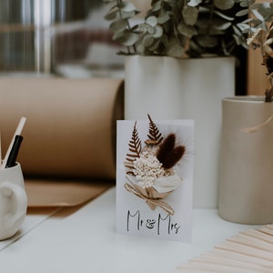 Personalised Greeting Card | Dried Flower Bouquet Card | Tiny Dried Bouquet | Custom Gift Card | Dried Floral Arrangement | Eco Friendly