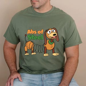 Abs Of Steel Slinky Dog Shirt, Toy Story T-Shirt, Funny Dash Dog, Disney Family Vacation, Disneyland Trip Bild 4
