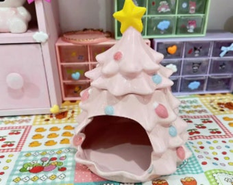 Christmas Tree Design Hamster Ceramic Hideaway HouseCage Decor,Gift,Hamster Supply,Ceramics Hideout,Pet Supply，Pet Toys，Small Animal Toys