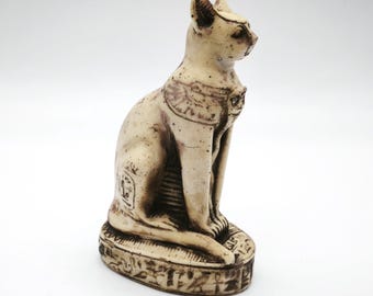 Vintage Egyptian Cat Statue – Handcrafted Bastet Figurine – Ancient Style – 14.5 cm – Decor or Gift – Made in Egypt