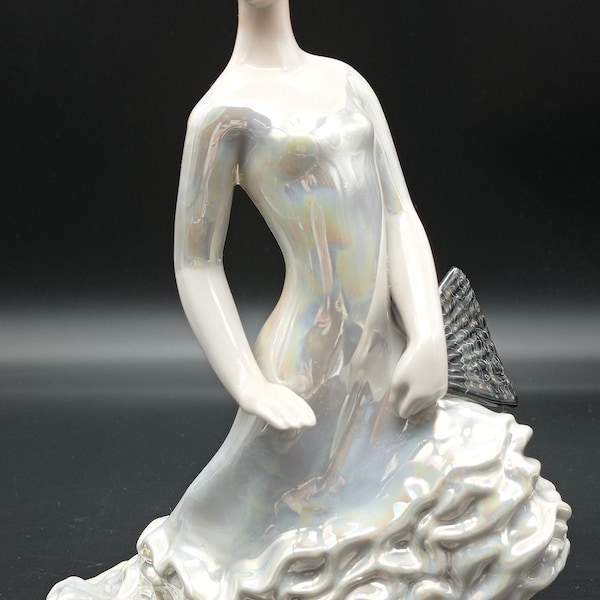 figurine vintage K Porcelain Carmen, statue de danseuse ukrainienne, danseuse flamenco peinte à la main, centre de table en porcelaine blanche dorée