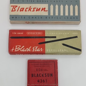 Lot de recharges vintage pour artistes visuels Bohemia Works, mines de recharge craie blanche Blacksun, mine de recharge bleu étoile noire, crayons rouges Blacksun