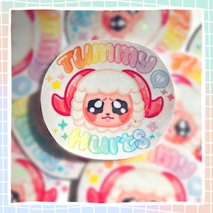 ¡Calcomanía holográfica resistente al agua de 2,5" Tummy Hurts Dom ACNH! / ¡Calcomanía de aldeano oveja de Animal Crossing! / ¡Calcomanía de superviviente de dolor de barriga!