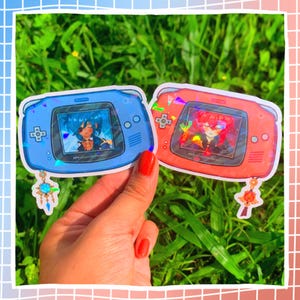 Kaeya & Diluc Handlettering Aufkleber! | 3" Holographische wasserfeste Genshin Auswirkungen Aufkleber! | Niedliche RagBros Holo Aufkleber!