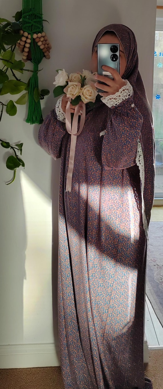 Cotton Prayer Dress with Attached Headcover, Lace Sleeves
