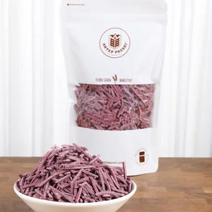 Rode bietennoedels: traditionele Turkse Erişte-pasta