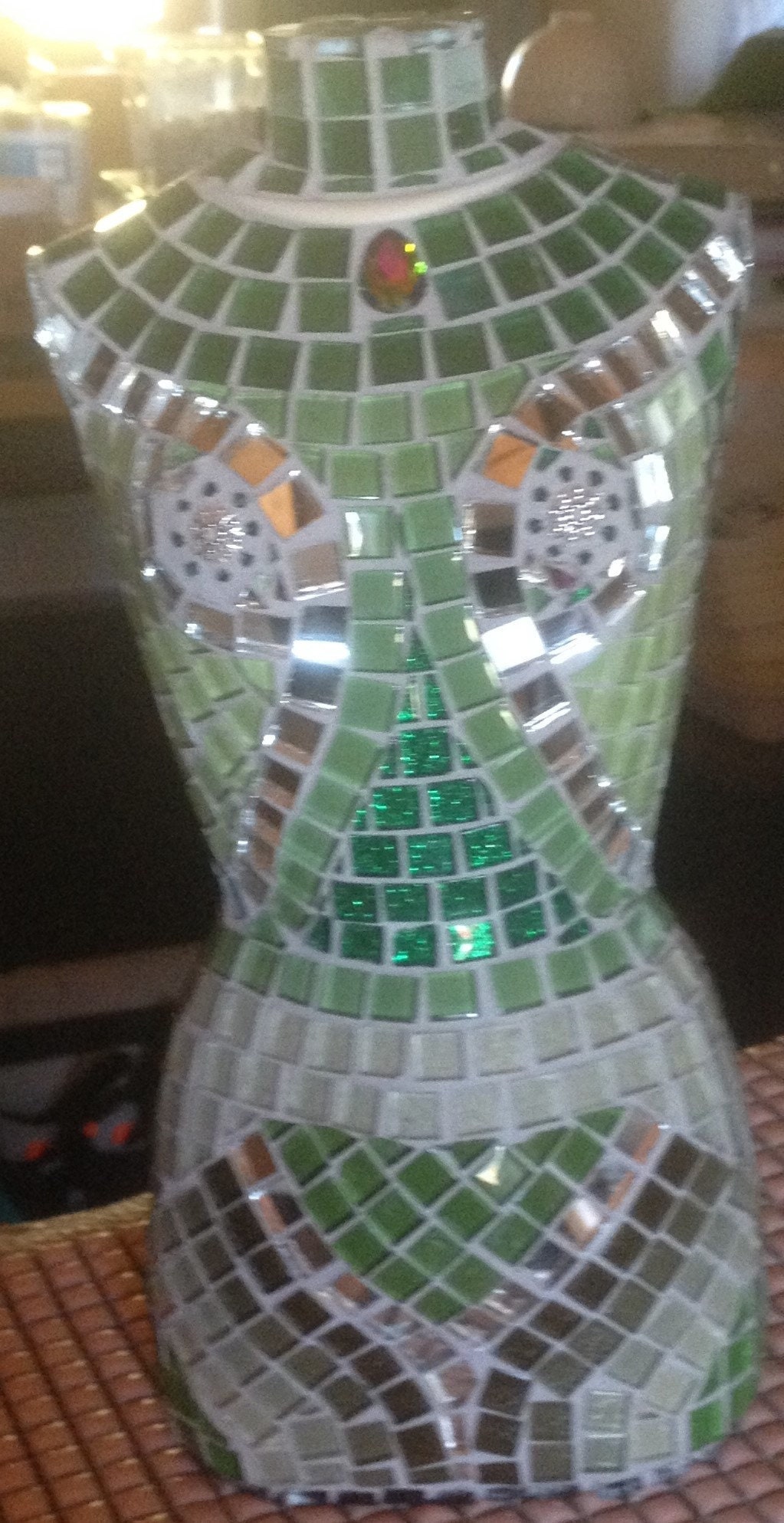 Buste Femme Micro Mosaïques Vertes