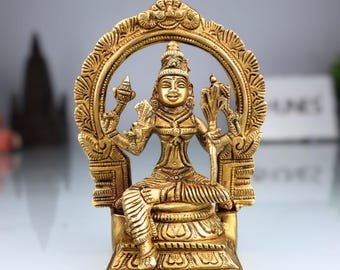 Brass Rajarajeshvari Idol – Tripura Sundari Lalita Devi Kamakshi Shodashi Moorthi for Pooja, Temple & Home Decor, Gold, 6 Inch, 1 Piece