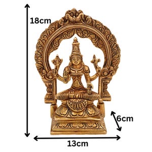 Brass Mookambika Devi Idol: Adi Shakti / Parvati Murti para Pooja y Gifting. imagen 6