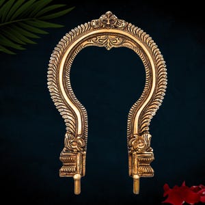 Brass Prabhavali for Idols Handcrafted – Traditional Temple Arch Backdrop Frame for Murti, Mandir Decor, Wall Hanging – Kirtimukha, 11 Inch