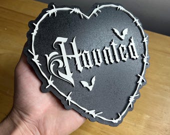 Haunted Barbed Wire Heart Wooden Gothic Decor - Wooden Plaque