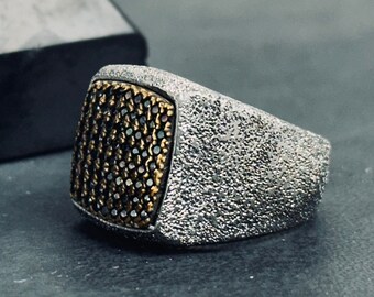 Engraved Zircon Dot Ring: Sterling Silver with Rhodium Finish