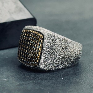 Engraved Zircon Dot Ring in Rhodium Silver, Distinctive Sterling Silver Band, Ideal Valentine&#39;s Day Present