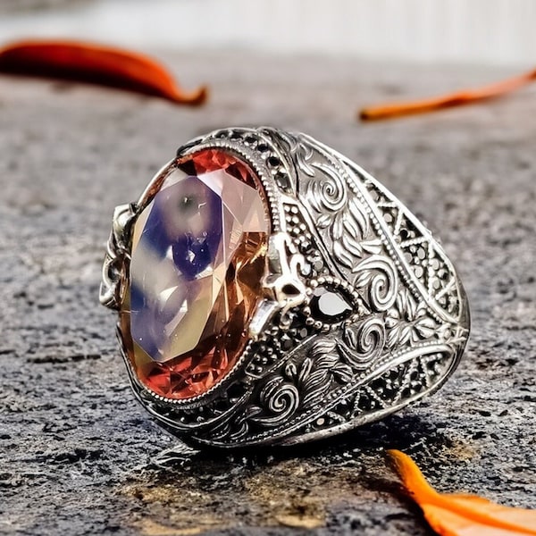 Sterling Silver Ring: Sultanite Gemstone - Handmade Abstract Design