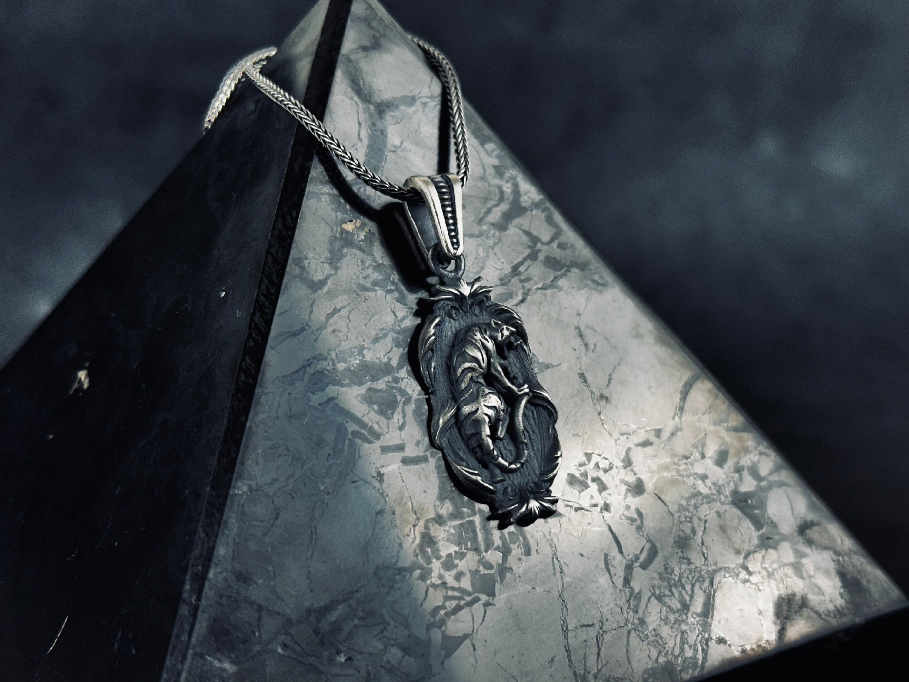 Exquisite Silver Necklace With Jaguar Embroidered Pendant