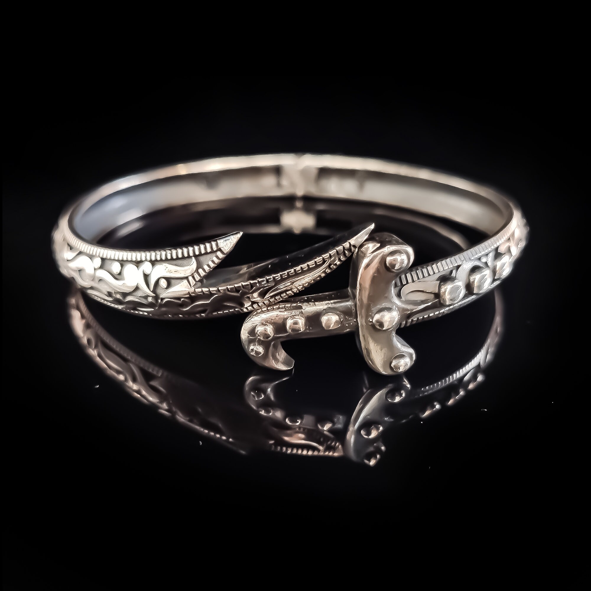 Nullus sword bracelet 925シルバー NULLUS : 눌루스] SWORD & THORMS 925 SILVER BRACELET - SAMPLAS
